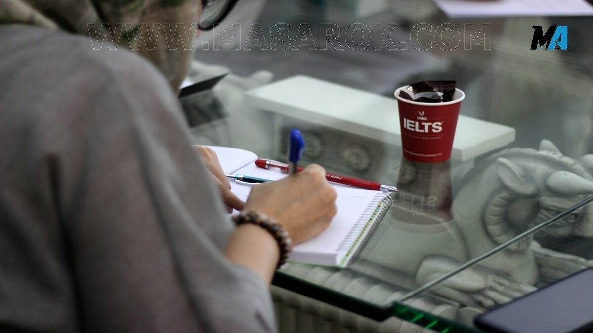 دورة IELTS مجانية 2025: فرصة ذهبية لتطوير مستواك وتحقيق حلم الهجرة أو الدراسة دورة IELTS مجانية 2025 مع شهادة معتمدة وتحضير شامل لاجتياز الامتحان